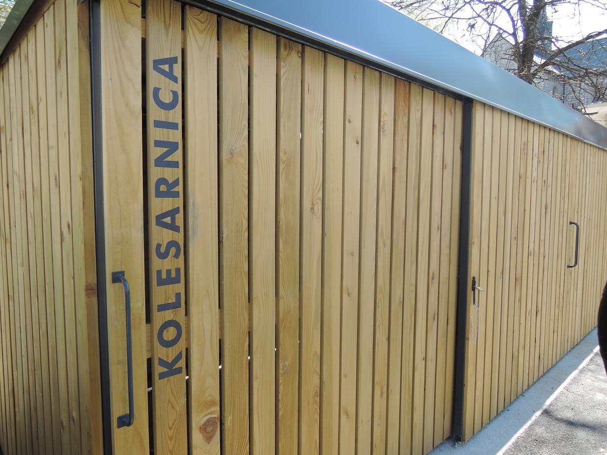 Hostel Bearlog Kocevje Εξωτερικό φωτογραφία