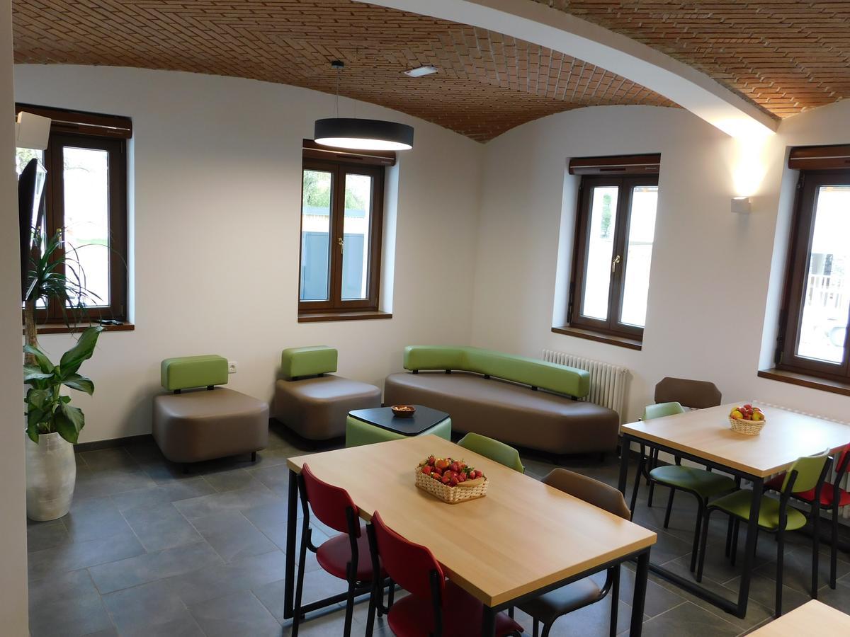 Hostel Bearlog Kocevje Εξωτερικό φωτογραφία