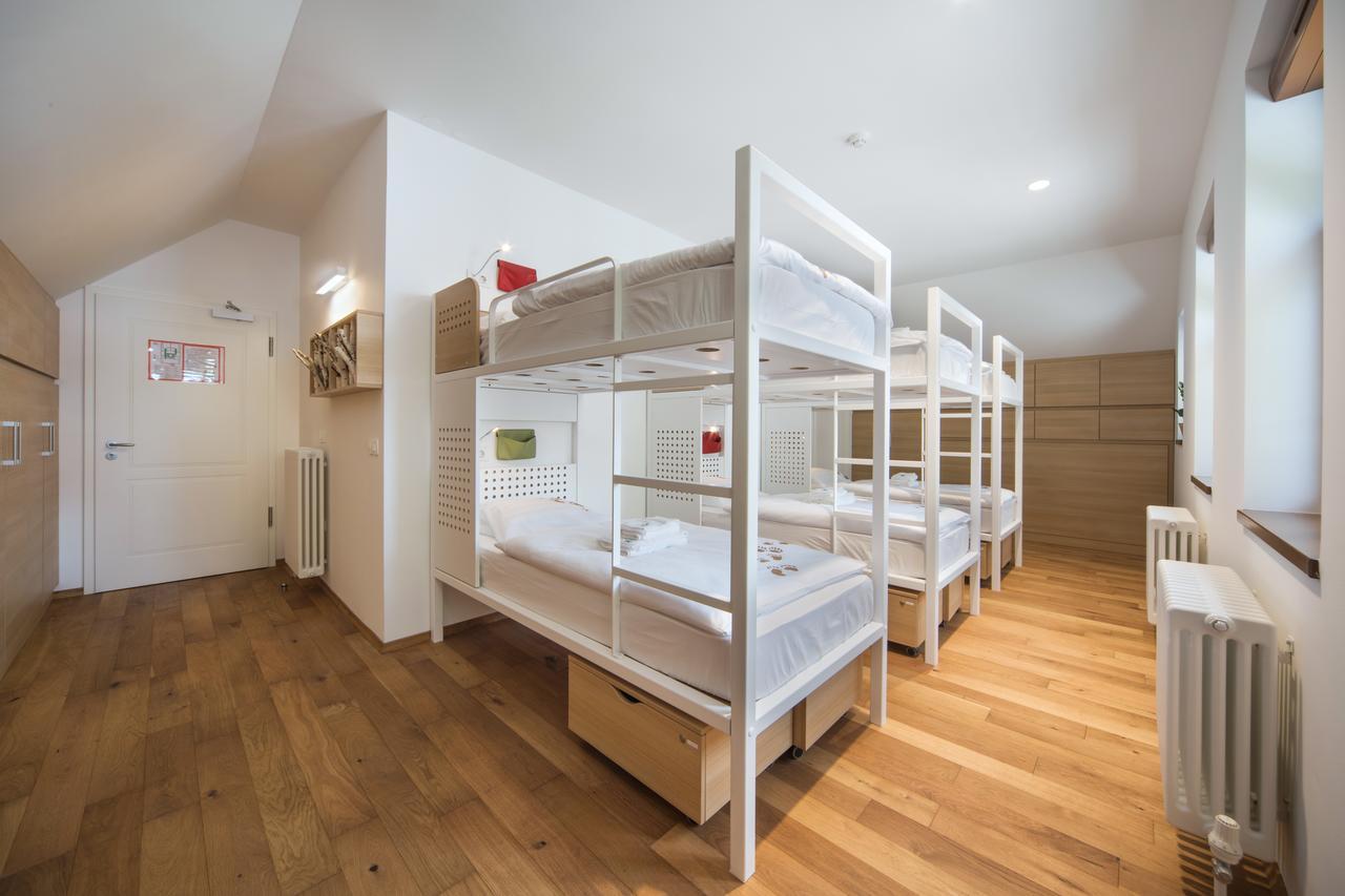 Hostel Bearlog Kocevje Εξωτερικό φωτογραφία